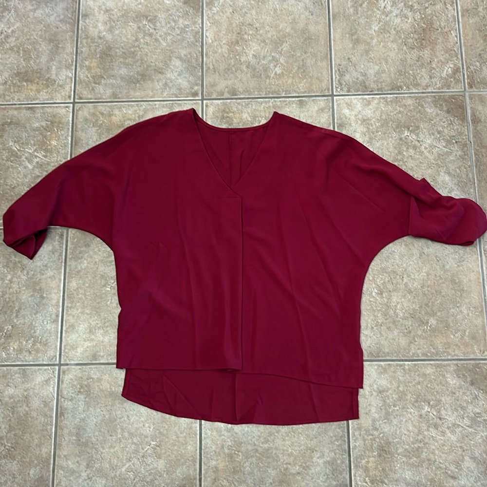 Maroon Dolman Sleeve Loose Fit V Neck Tabbed Sleeve Blouse size M